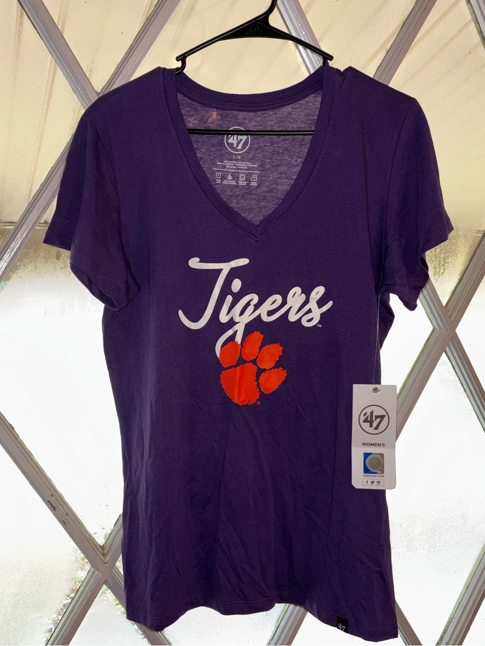 NWT 47 Brand Clemson Tigers Women’s V-Neck Graphic Tee | Purple | Size Large